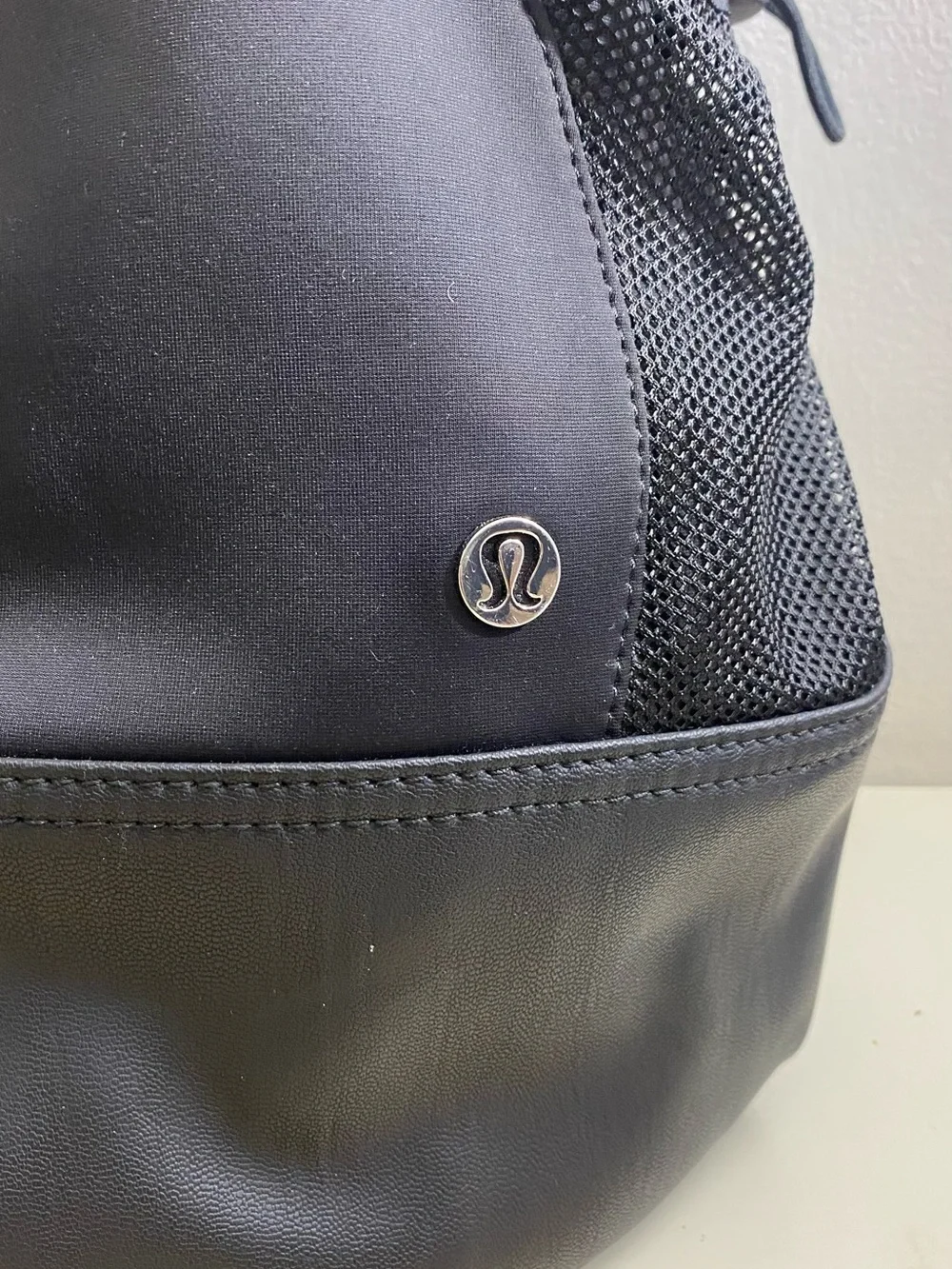 Lululemon Rally Tennis Large Black Drawstring Bucket Backpack